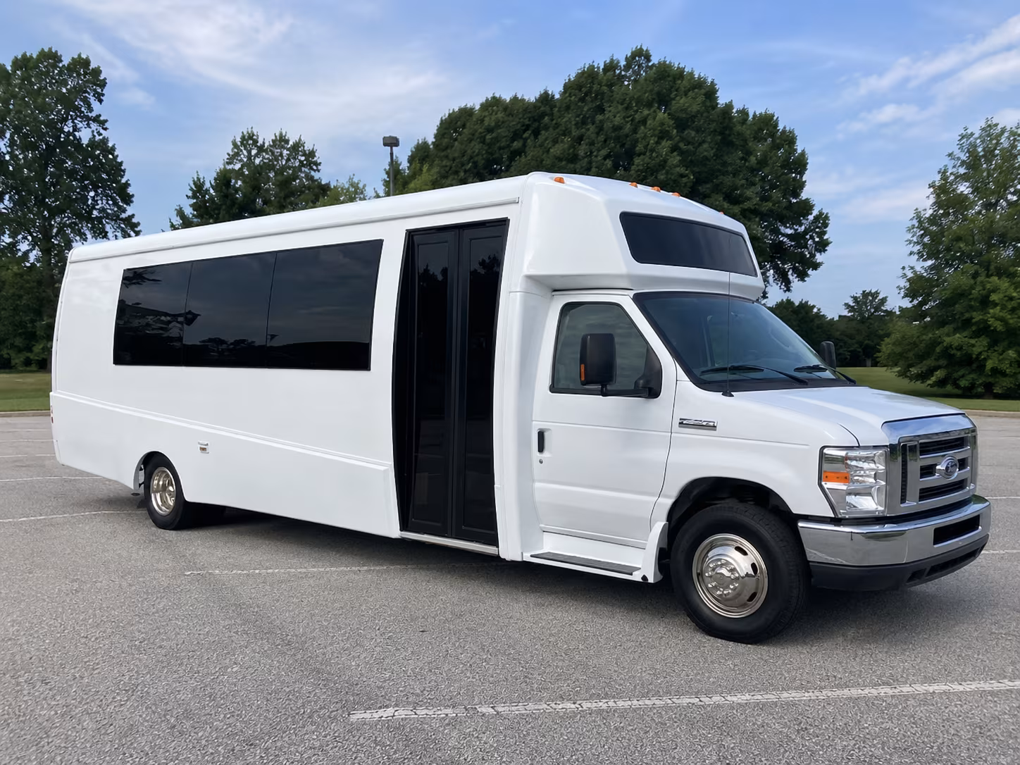 greenville 18 passenger party bus